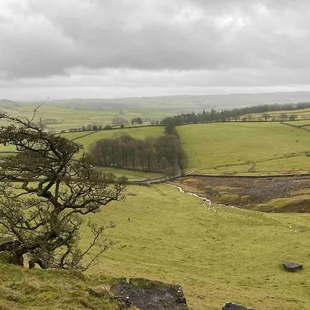 Charming Dog-friendly Yorkshire Dales Cottage,