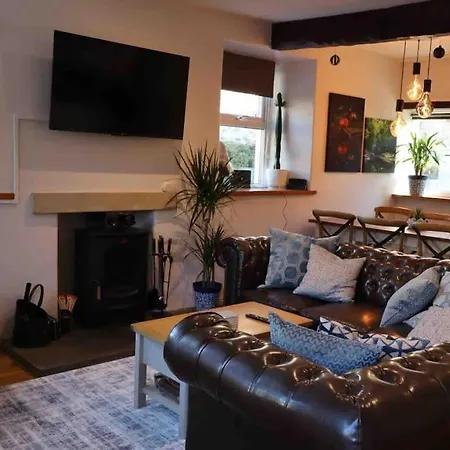 Charming Dog-friendly Yorkshire Dales Cottage, Holiday home