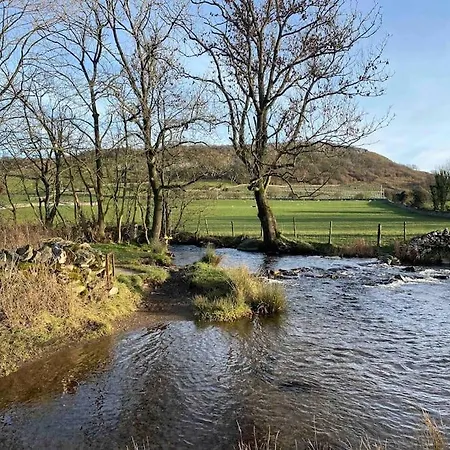 Charming Dog-friendly Yorkshire Dales Cottage, Holiday home Austwick