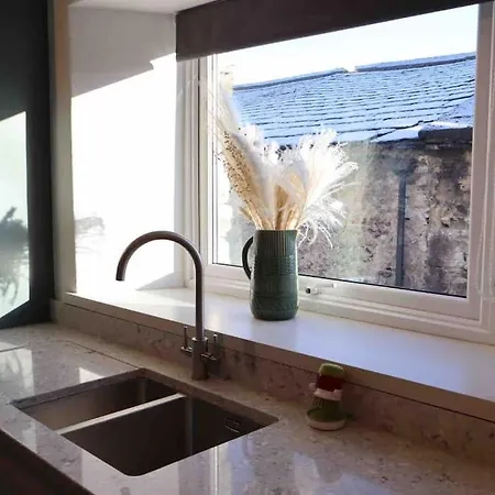 Charming Dog-friendly Yorkshire Dales Cottage, * Austwick