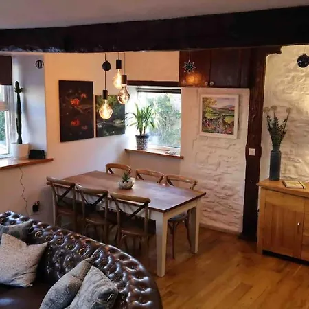 Charming Dog-friendly Yorkshire Dales Cottage, *