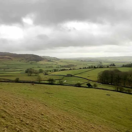 Charming Dog-friendly Yorkshire Dales Cottage,