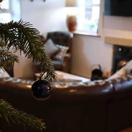 Charming Dog-friendly Yorkshire Dales Cottage, * Austwick