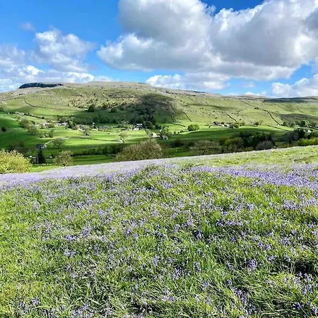 Charming Dog-friendly Yorkshire Dales Cottage, *